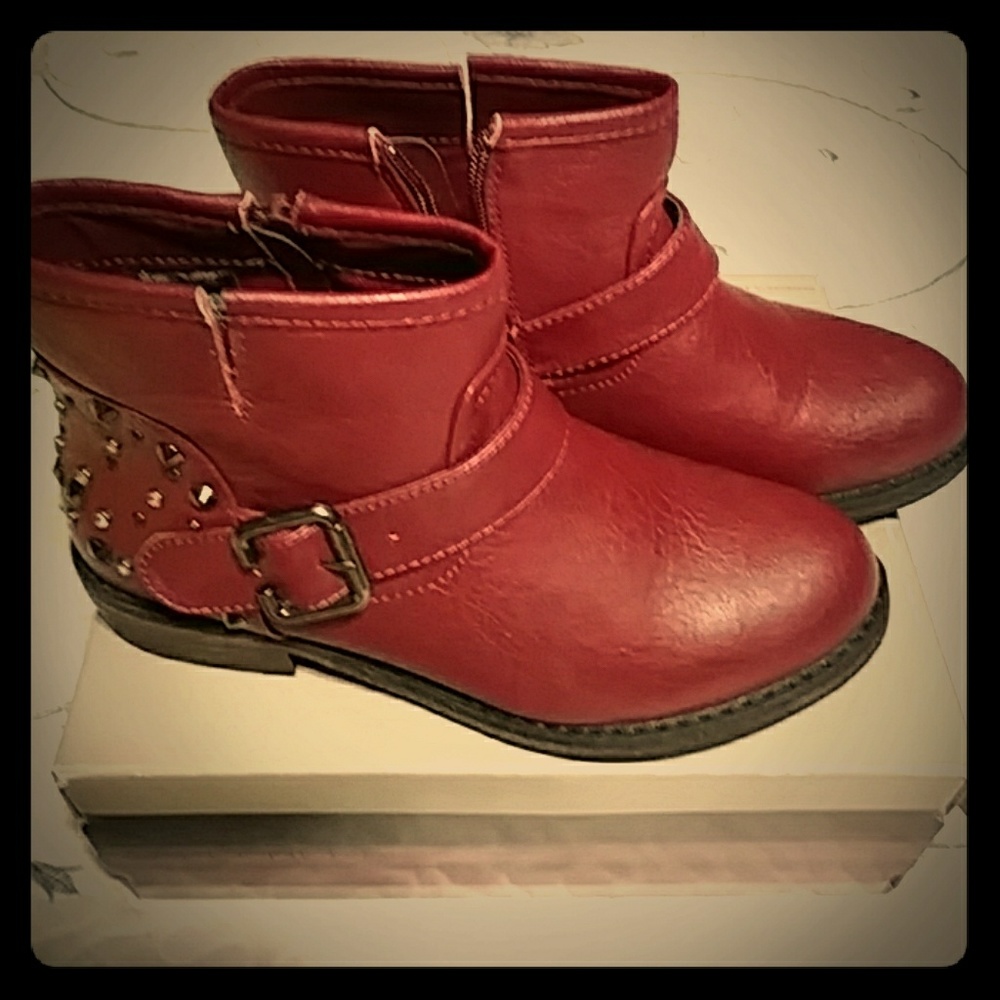 Ankle boots